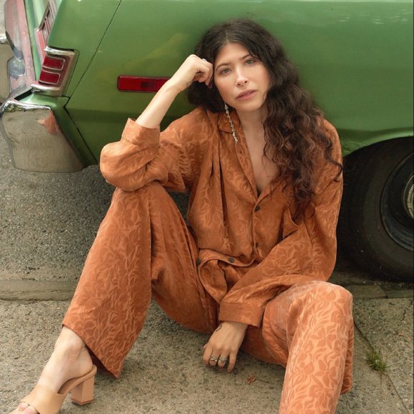 Pamela Love "beam" ear jackets with iolite and monstone worn by Beyonce - Picture 7 of 7